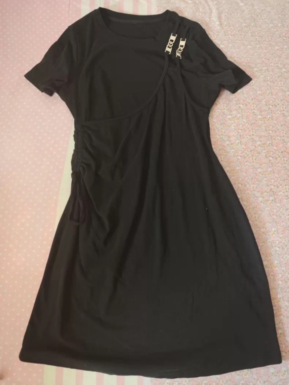 Black Short-Sleeve Casual Dress with Drawstring Detail